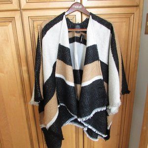 Women's Express Shawl Poncho Wrap One Sz Black Tan Ivory w/Fringe